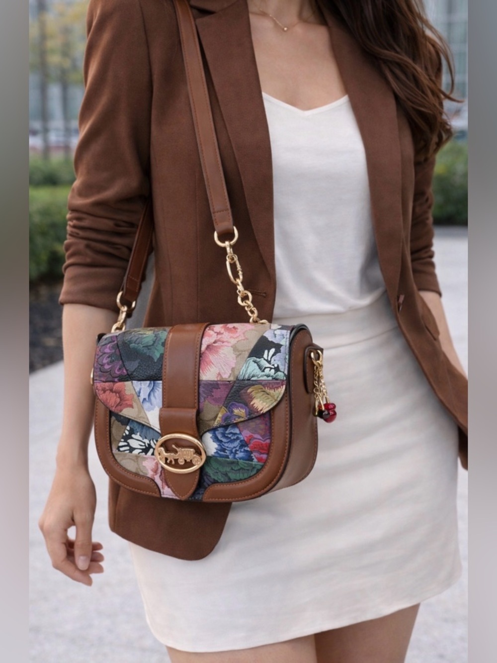 Coach Multicolor Floral Patchwork Crossbody with Brown Trim😍😍😍😍😍😍